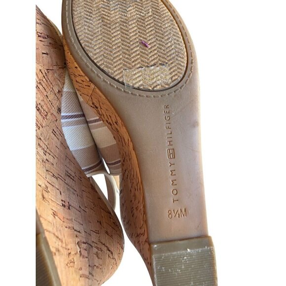 Tommy Hilfiger Women US 8.5 white tan and gold buckle Wedge Sandal 4.5 inches - Picture 12 of 16